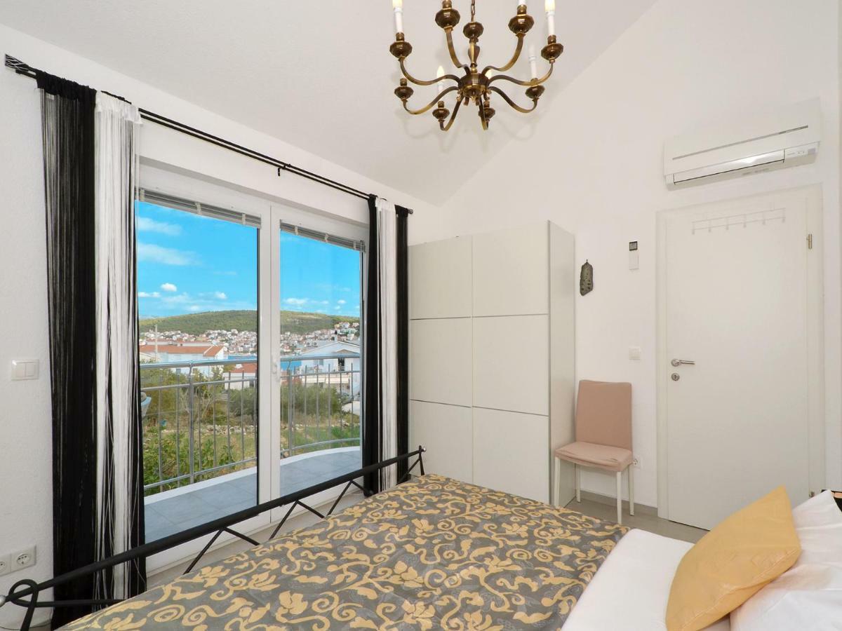 Dondras Residence Trogir Buitenkant foto